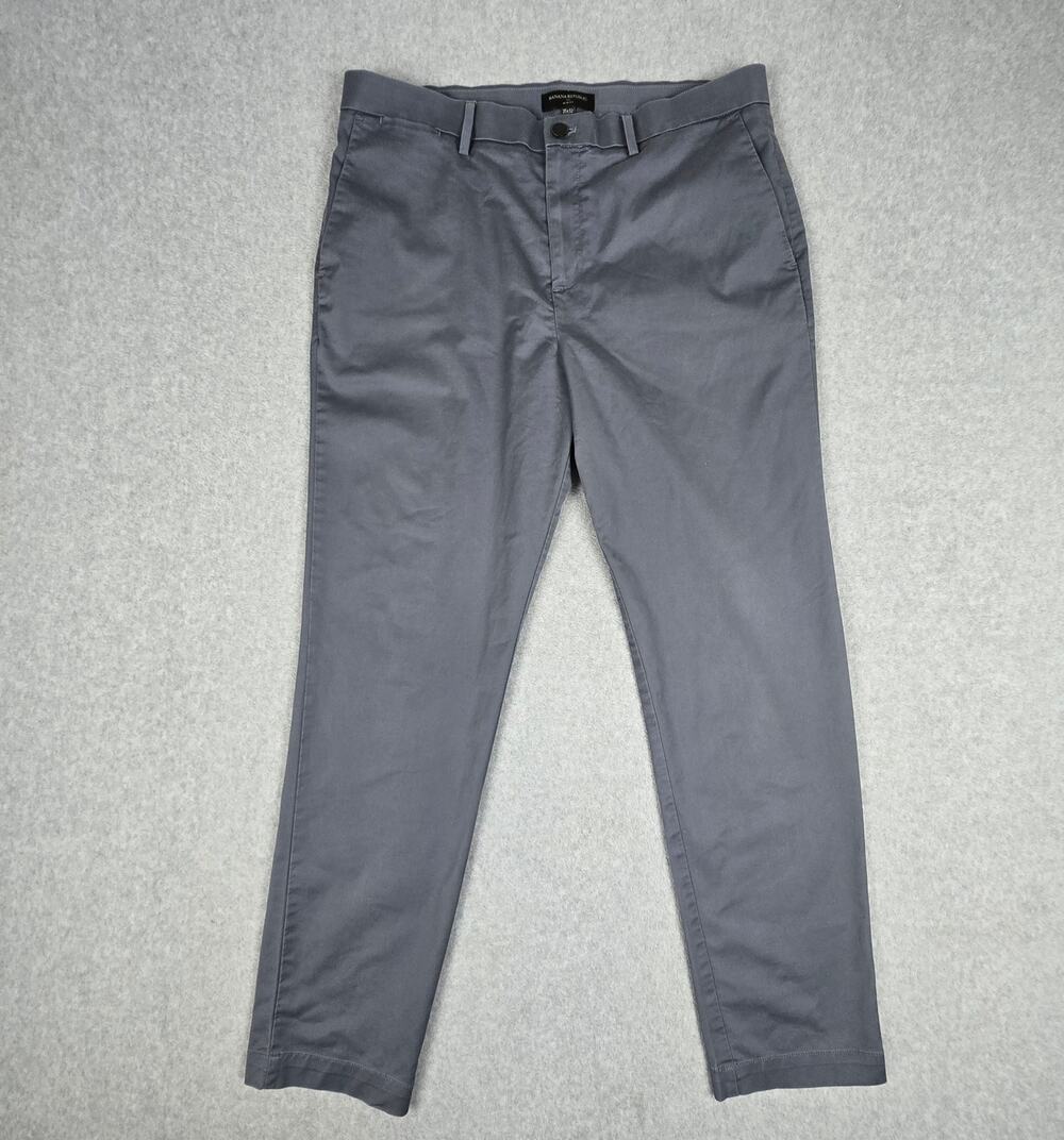 Banana Republic Mens 35x32 Gray Slim Fit Flat Front Chino Pants